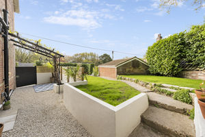 Photo 13- click for photo gallery